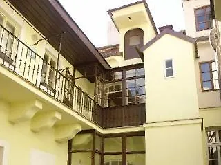 U Zlate Podkovy Apartments Prag