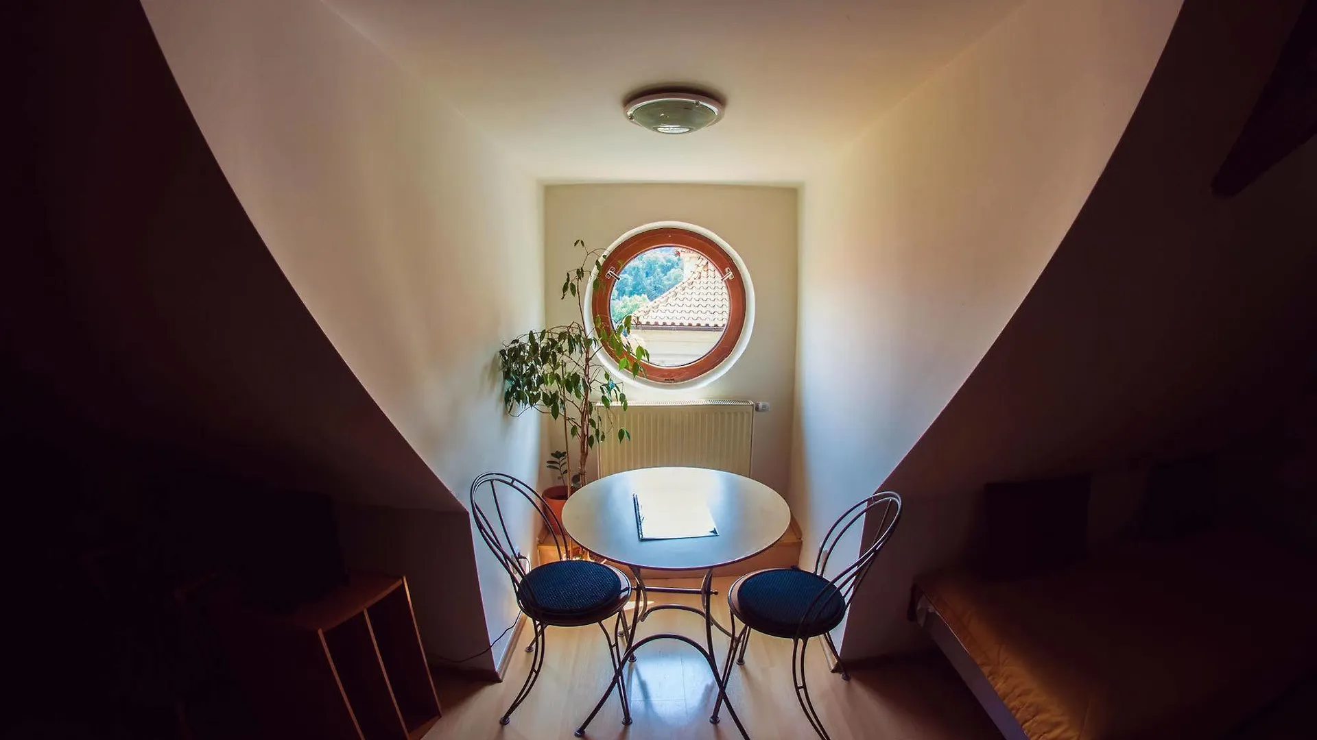 U Zlate Podkovy Apartments Prag